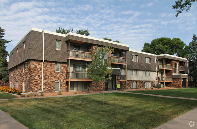 Aquila Court Rentals Saint Louis Park Mn