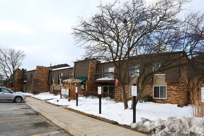 Mallard Lake Rentals - Wheeling, IL | Apartments.com