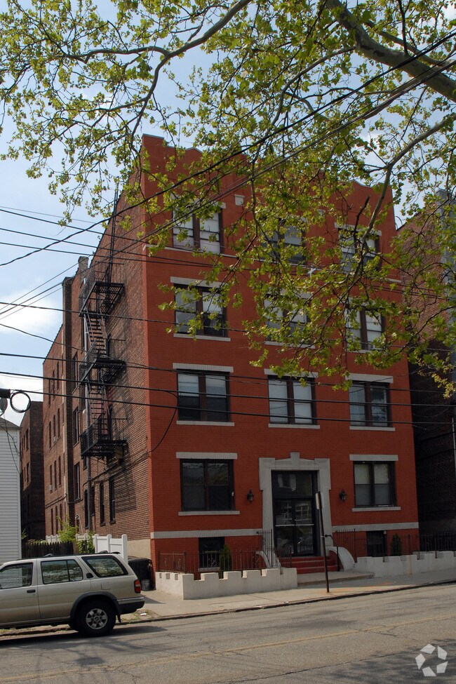 43 Broadway Bayonne, NJ 07002 Rentals Bayonne, NJ