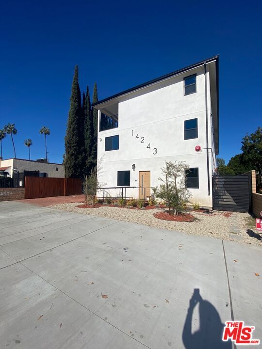 Victory Blvd Unit Los Angeles Ca Room For Rent In Los