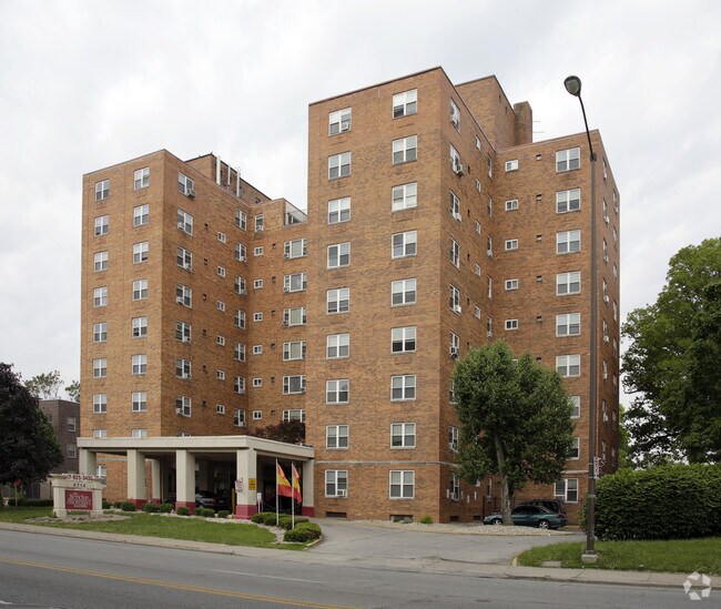Meridian Towers Rentals Indianapolis, IN