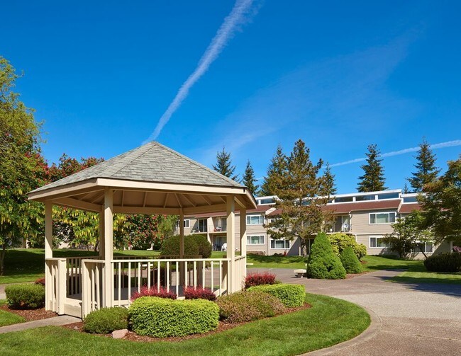 Lakeside Landing Apartments Rentals WA