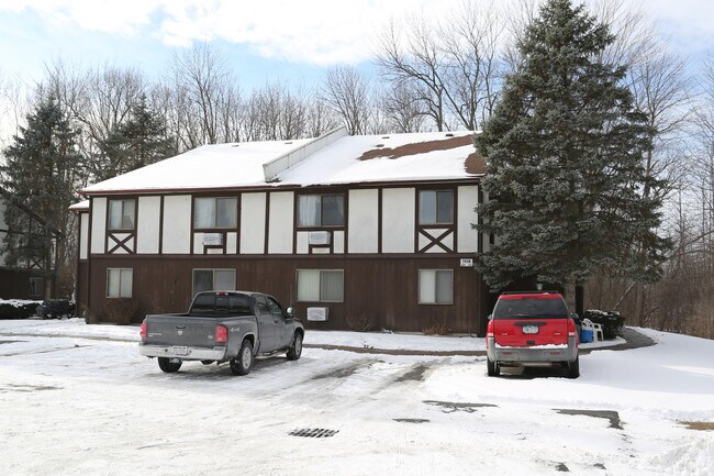Creekwood Apartments Rentals Farmington, NY Apartments.com Creekwood Apartments Rentals Farmington, NY Apartments.com