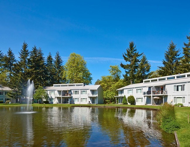 Lakeside Landing Apartments Rentals WA