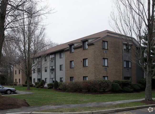 Ramblewood Apartments Rentals  Holbrook, MA  Apartments.com
