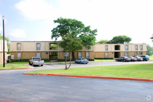 St James Manor Apartments Rentals Dallas, TX