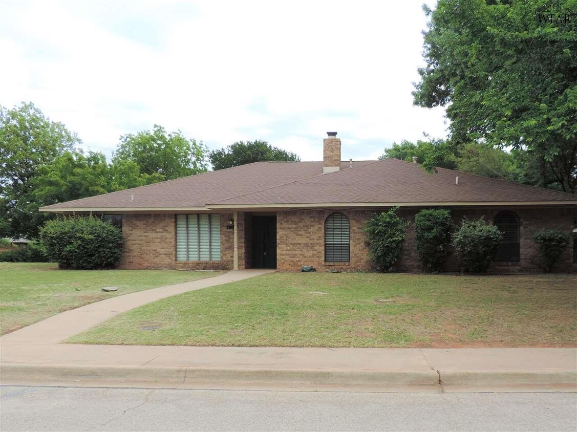 Shady Ln Wichita Falls Tx House Rental In Wichita Falls