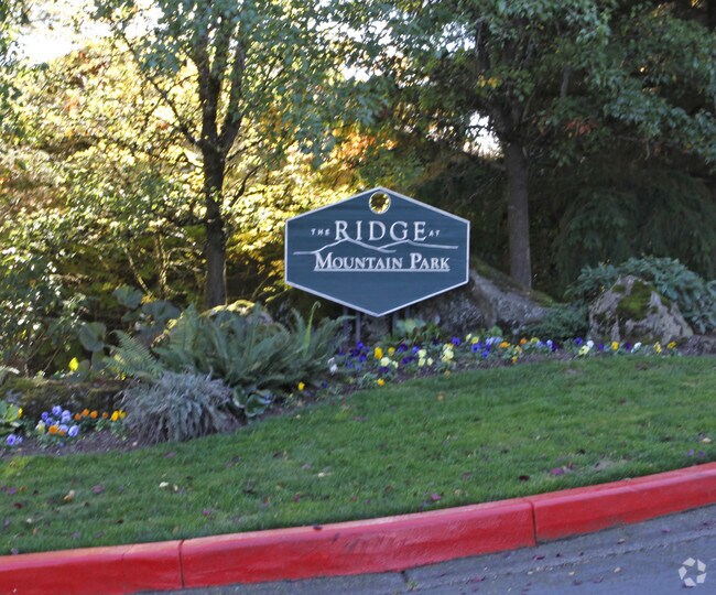 The Ridge at Mountain Park Apartments Rentals Lake Oswego, OR