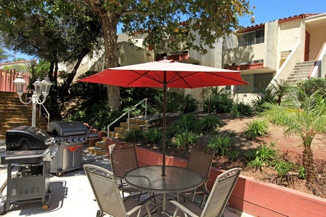 Mesa Gardens Apartments : Val Vista Gardens Apartments - Mesa, AZ