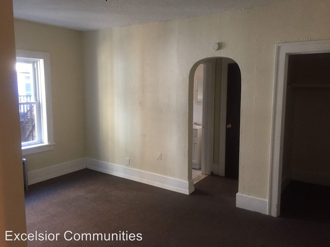 Monroe Ave Unit Apt R Rochester Ny Condo For Rent In