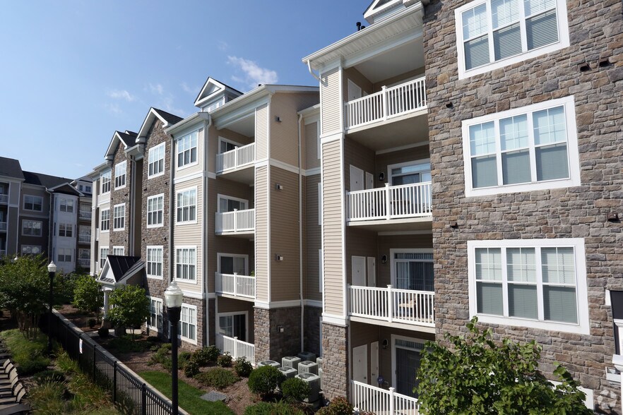 The Elms at Stoney Run Village Rentals Hanover, MD