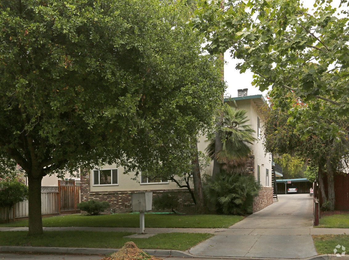 846 Emory St San Jose CA 95126 Apartments In San Jose CA