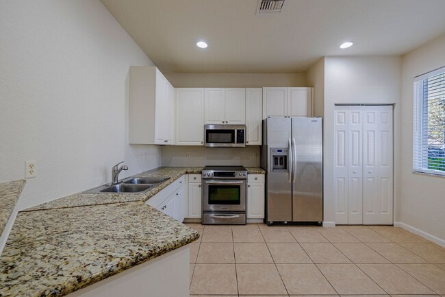 Foto del edificio - 805 Middleton Dr SW