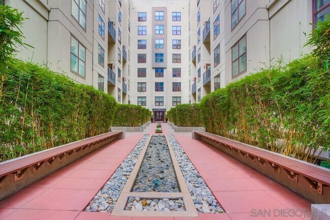 Foto del edificio - 1150 J St