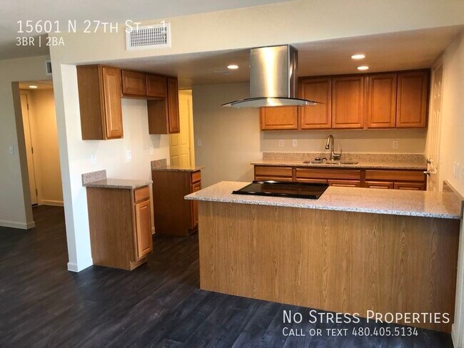 Foto del edificio - 15601 N 27th St