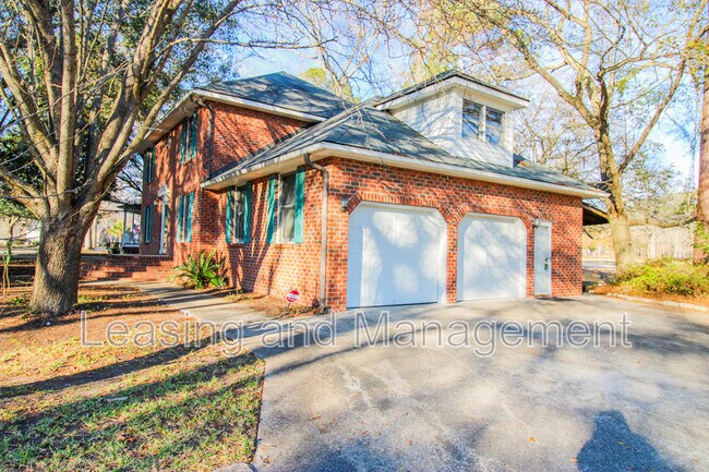 Photo - 78 Still Shadow Dr House