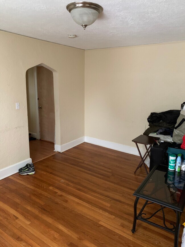 Building Photo - 72 Hamilton Ave