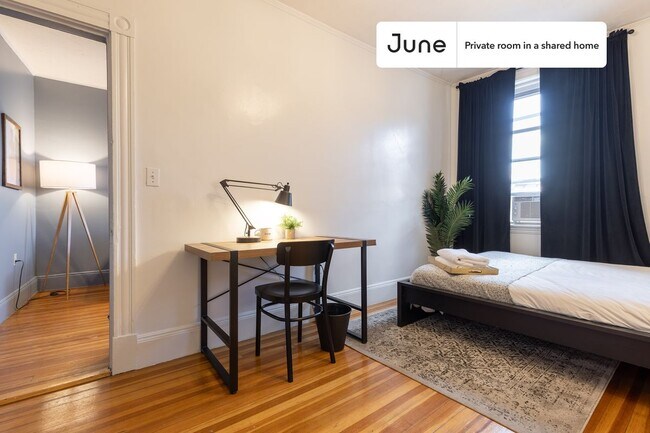 Foto del edificio - Room in Shared 3 bed/1 bath home in North End