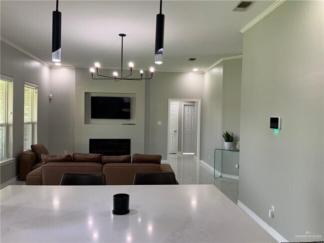 Foto del edificio - 2502 E 28th St