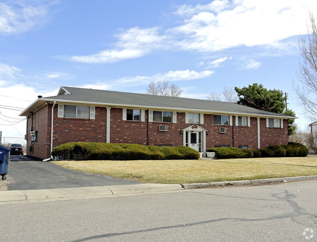 Primary Photo - 640 Miller Ct