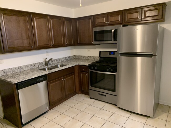 Building Photo - 1227 E Long Valley Dr