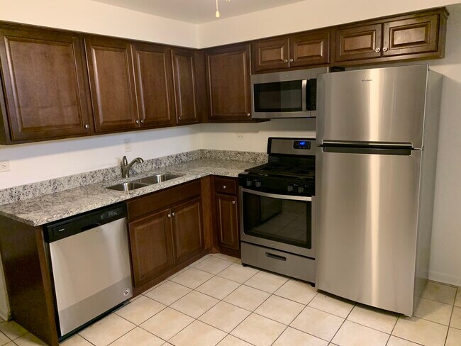 Building Photo - 1227 E Long Valley Dr