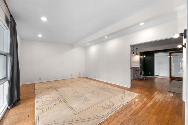 Building Photo - 2618 Pembrook Trail