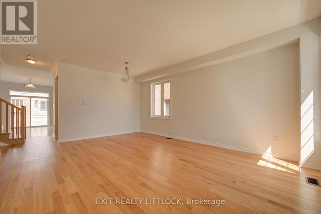 Photo du bâtiment - 42 Pristine Trail