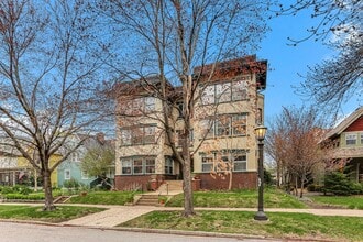 Building Photo - 647 Lincoln Ave