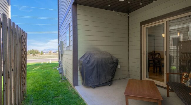 Foto del edificio - Well-kept Townhome for Rent in Bozeman! Near Parks, Schools and Trails.