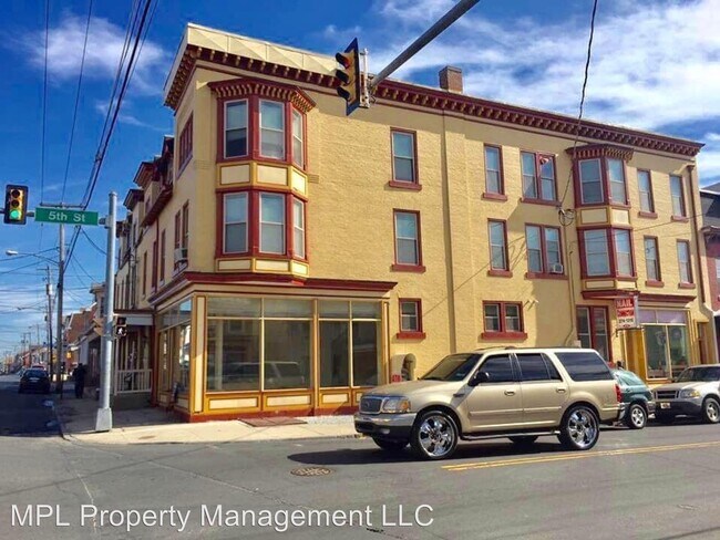 Building Photo - 442 Lehman St