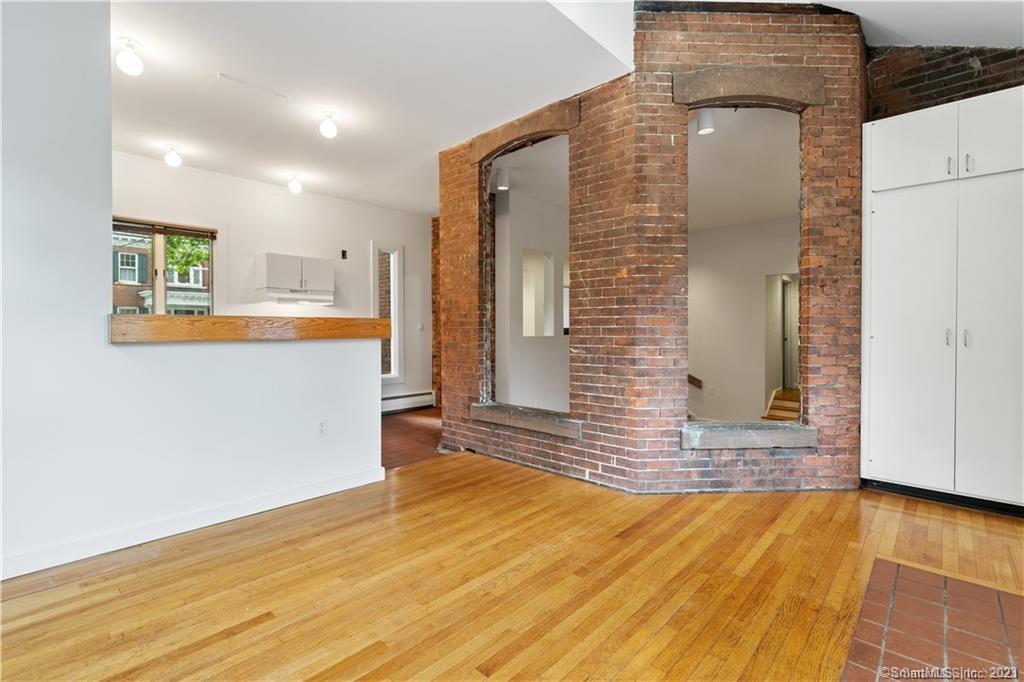 239 Bradley St Unit 1, New Haven, CT 06510 Room for Rent in New Haven