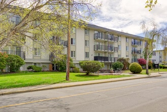 Building Photo - Casa Del Mar