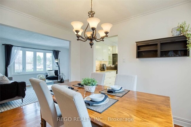 Building Photo - 2 Pauline Pl