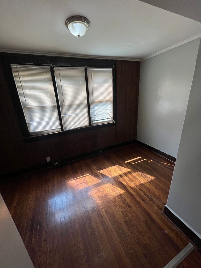 Foto del edificio - 10934 S Vernon Ave