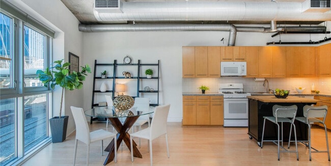 Foto del edificio - 1610 Little Raven St