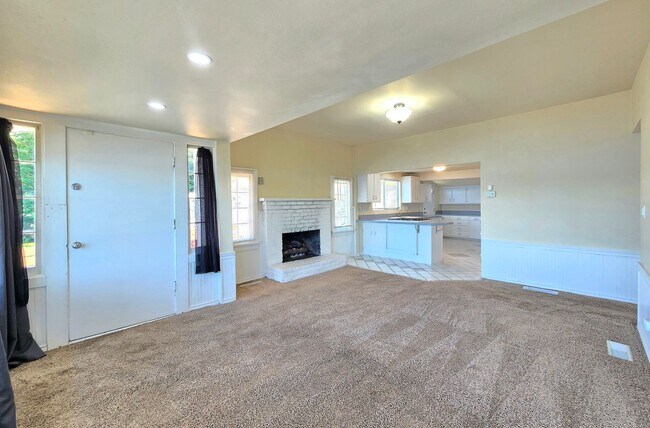 Foto del edificio - 3 Bedroom Home in Lake Stevens -  Pet Frie...