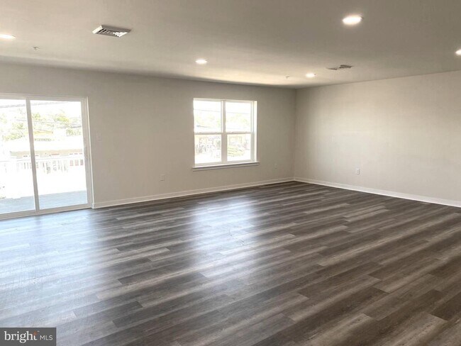 Foto del edificio - 3874 Ridge Pike