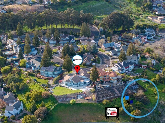 Building Photo - Rare rental opportunity on Sealion Pl in G...