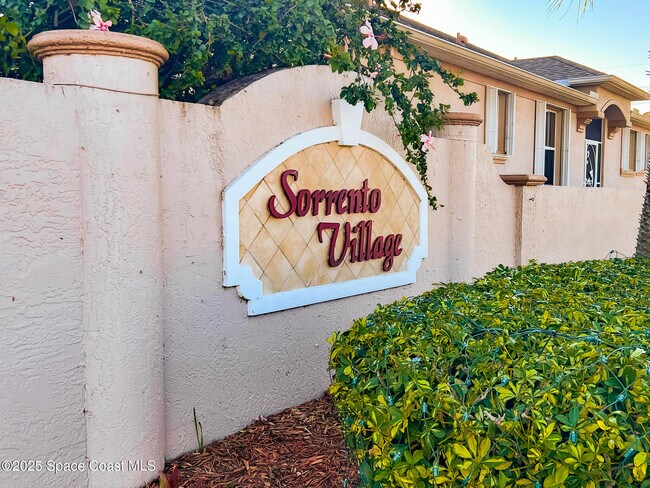 Building Photo - 44 Sorrento Ct