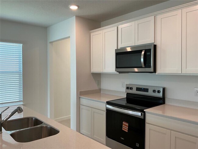 Building Photo - 3529 Hornbeam Rd