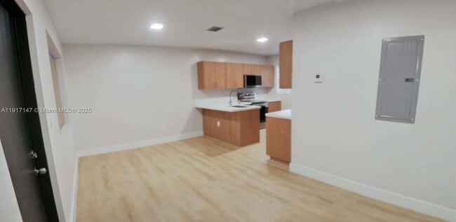 Foto del edificio - 4557 NW 14th Ave