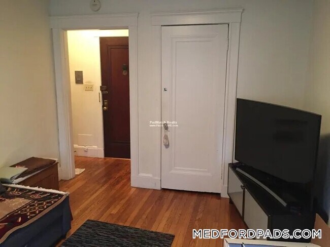 Foto del edificio - 53 Fellsway W