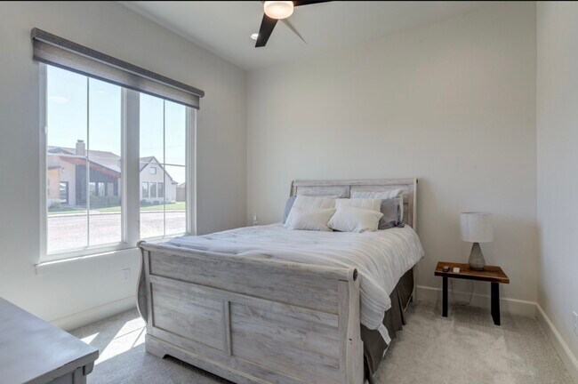 Foto del edificio - 504 Brookshire Ave
