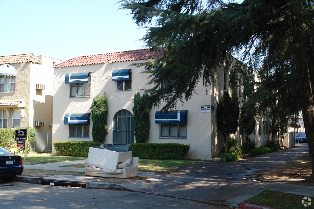 Building Photo - 144 Carr Dr