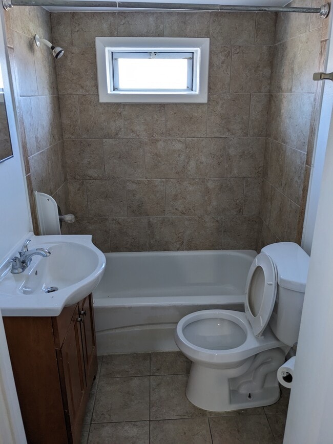 Baño - 519 Jefferson Ave