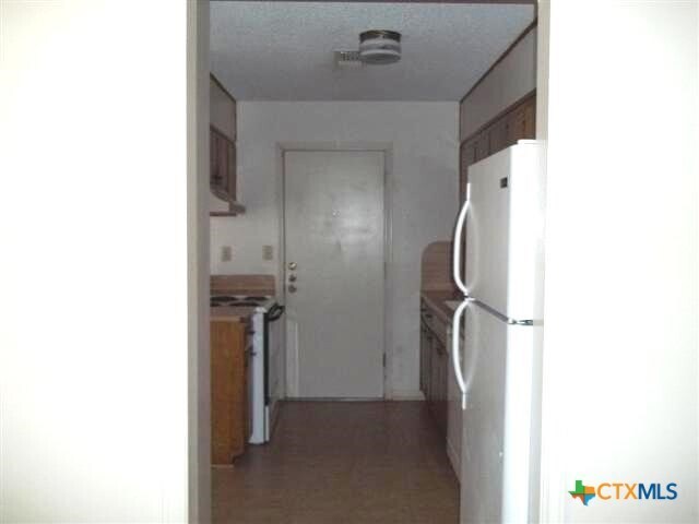 Foto del edificio - 109 Bridle Dr