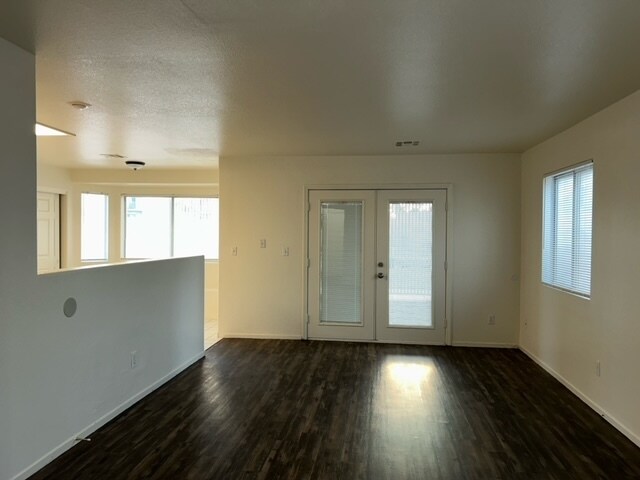 Building Photo - 6625 Colony Grant Way