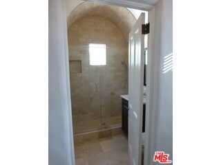 Foto del edificio - 1355 Laurel Ave