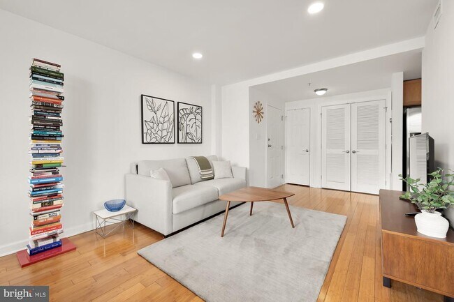 Foto del edificio - 1417 Newton St NW